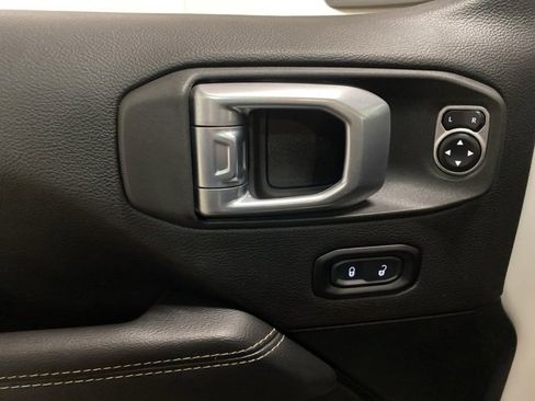 Used 2021 Jeep Wrangler Unlimited Sahara w/ Cold Weather Group image 29