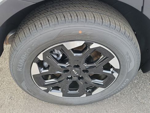 New 2025 Kia Sorento S AWD/4WD image 7