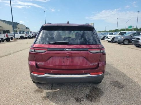 Used 2023 Jeep Grand Cherokee Laredo w/ Luxury Tech Group I AWD/4WD image 22