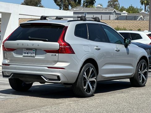 Certified 2023 Volvo XC60 B5 Ultimate AWD/4WD image 4