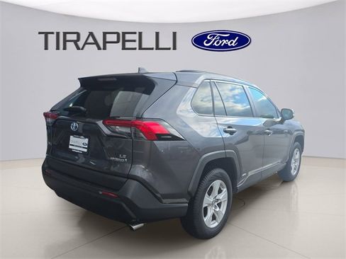 Used 2019 Toyota RAV4 LE image 13