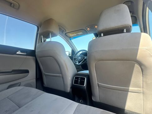 Used 2020 Kia Sportage LX AWD/4WD image 28