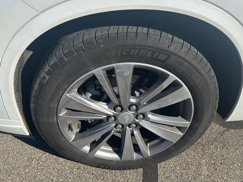 Used 2025 Cadillac XT6 Premium Luxury w/ LPO, Floor Liner Package AWD/4WD image 10