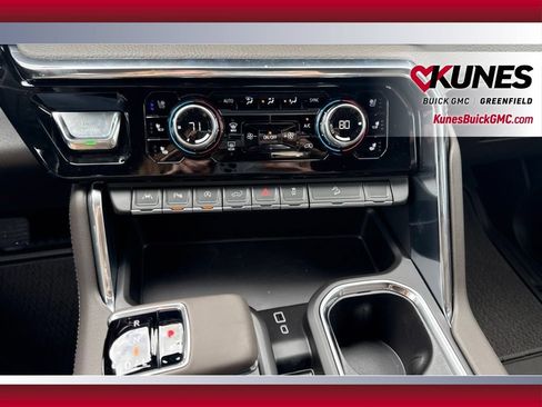 New 2026 GMC Sierra 1500 Denali w/ Denali Reserve Package AWD/4WD image 25