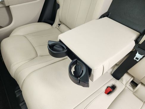 Used 2021 Mercedes-Benz GLB 250 4MATIC image 14