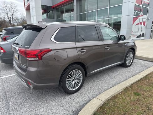 Used 2019 Mitsubishi Outlander GT image 4
