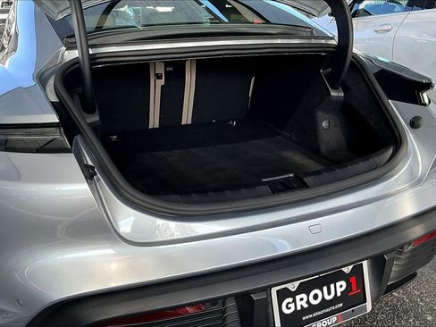 Used 2022 Porsche Taycan image 34