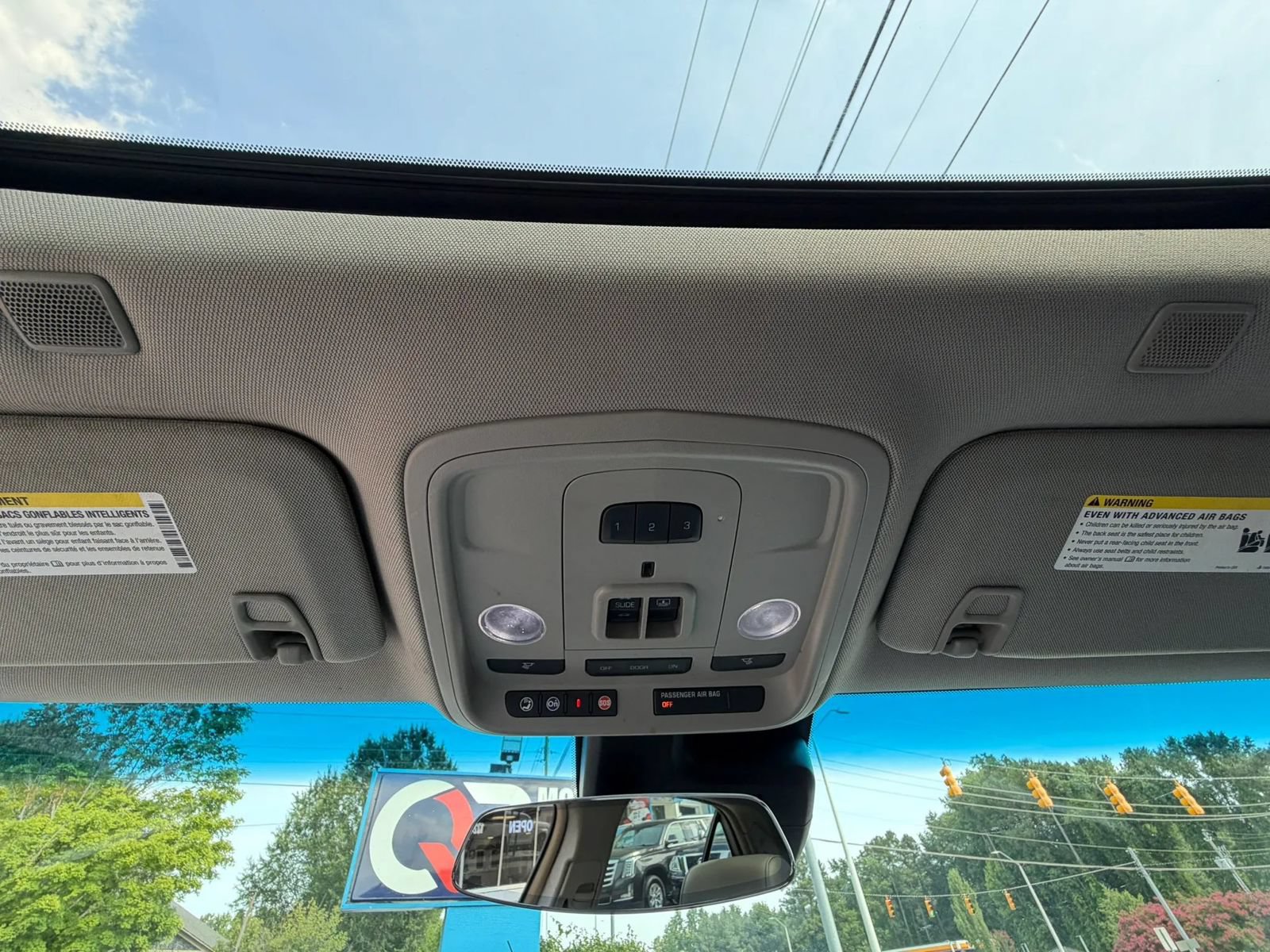 Used 2019 Cadillac CTS Luxury RWD image 17