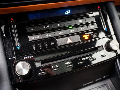 Used 2024 Lexus IS 350 F Sport image 27