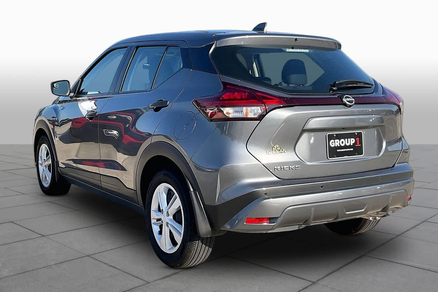 Used 2025 Nissan Kicks Play S FWD image 12