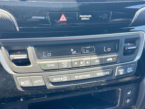 Used 2023 Honda Passport Elite image 16