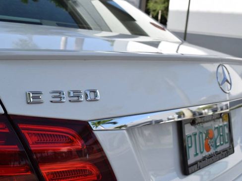 Used 2014 Mercedes-Benz E 350 4MATIC Sedan image 23