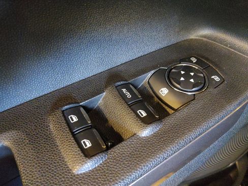 Used 2021 Ford EcoSport SE w/ SE Convenience Package FWD image 27