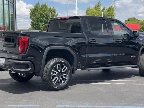 Used 2026 GMC Sierra 1500 AT4 AWD/4WD image 4