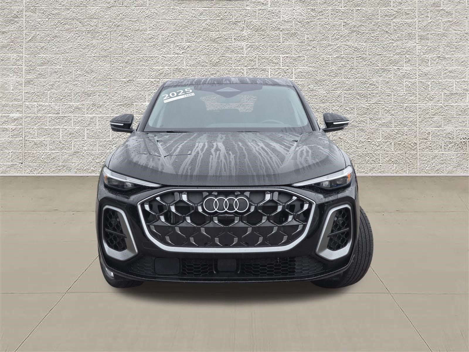 Certified 2025 Audi Q5 Premium Plus w/ Premium Plus AWD/4WD image 2