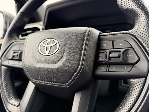 Used 2025 Toyota Tacoma SR AWD/4WD image 15