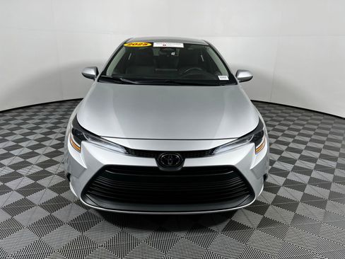 Certified 2025 Toyota Corolla LE FWD image 2