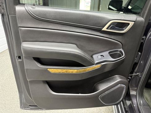 Used 2017 GMC Yukon XL Denali w/ Open Road Package image 37