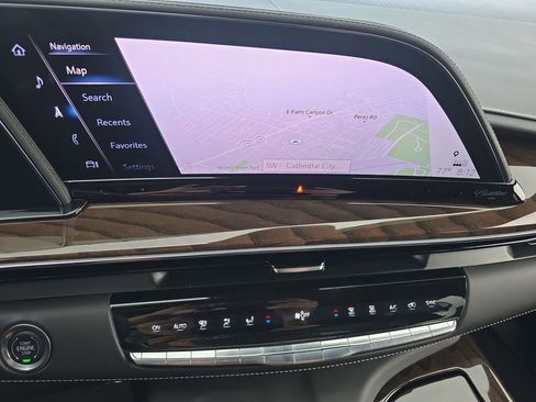 Used 2024 Cadillac Escalade ESV Sport Platinum w/ LPO, ONYX Package image 14