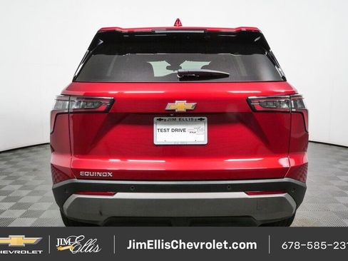 Certified 2025 Chevrolet Equinox LT FWD image 25