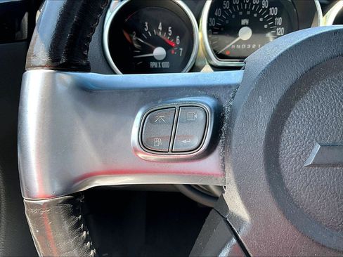 Used 2006 Chevrolet SSR w/ Preferred Equipment Group RWD image 10