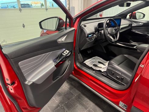 Used 2023 Volkswagen ID.4 Pro S image 10