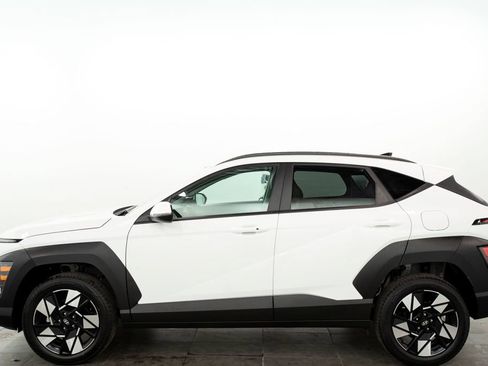 Used 2025 Hyundai Kona SEL AWD/4WD image 5