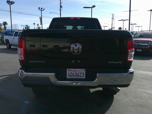 Used 2024 RAM 2500 Big Horn w/ Bed Utility Group image 5