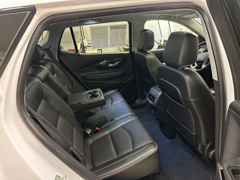 Used 2023 GMC Terrain AT4 image 29