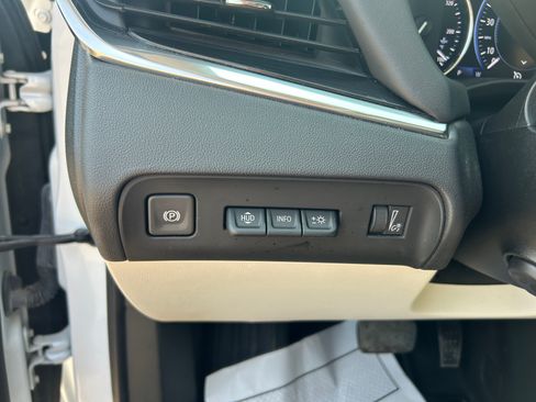 Used 2023 Buick Enclave Premium w/ Experience Buick Package AWD/4WD image 19