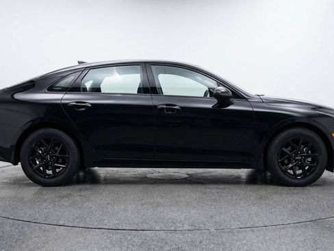 Used 2025 Kia K5 LXS image 11