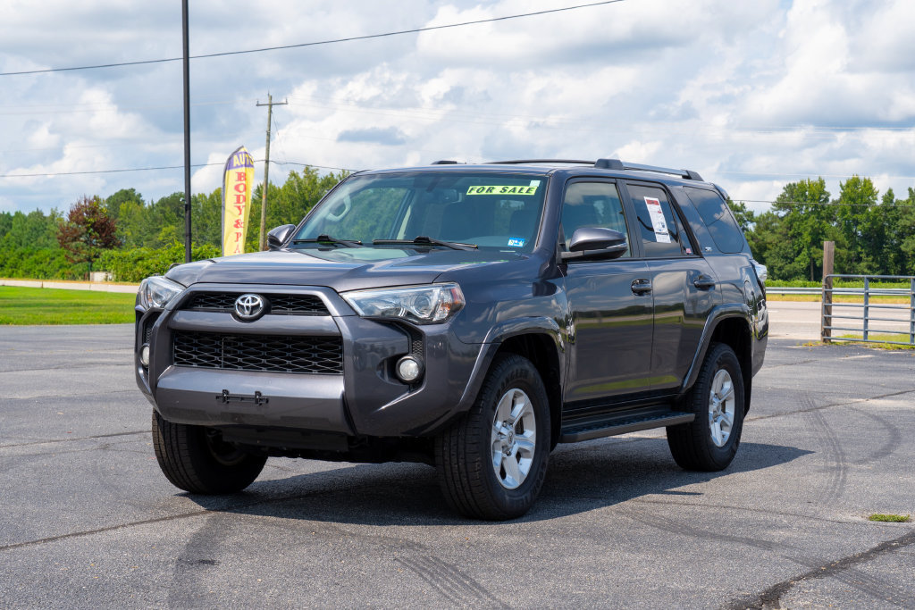 Used 2019 Toyota 4Runner SR5 Premium w/ Wilderness Package AWD/4WD image 3
