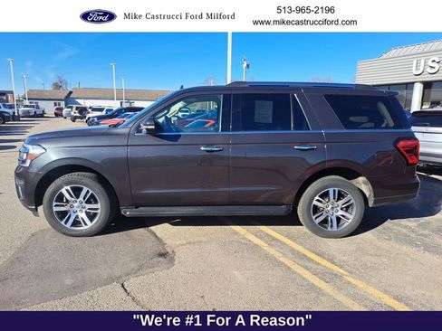 Used 2024 Ford Expedition Limited image 2