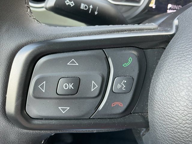Used 2025 Jeep Gladiator Mojave AWD/4WD image 12