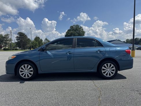Used 2013 Toyota Corolla LE FWD image 8