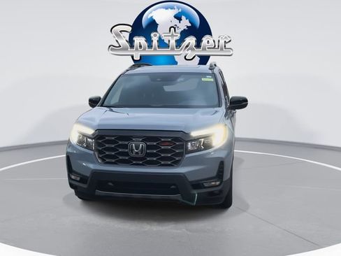 Used 2023 Honda Passport TrailSport image 3