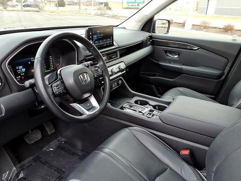 Used 2024 Honda Pilot Elite image 15
