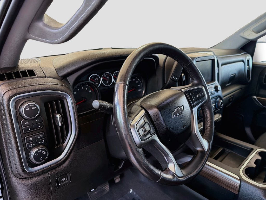 Used 2021 Chevrolet Silverado 1500 RST AWD/4WD image 9