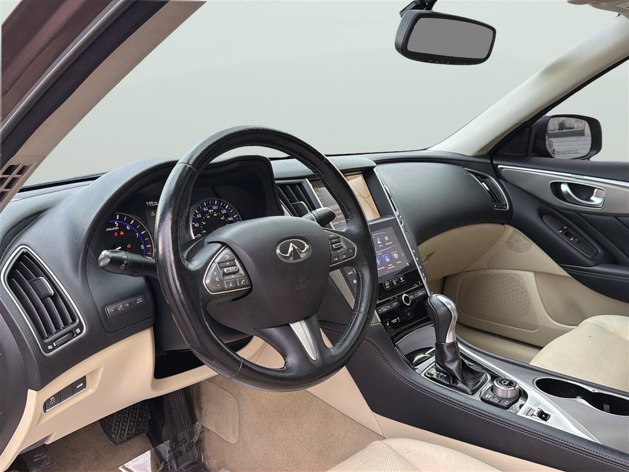 Used 2014 INFINITI Q50 Premium w/ Navigation Package AWD/4WD image 11