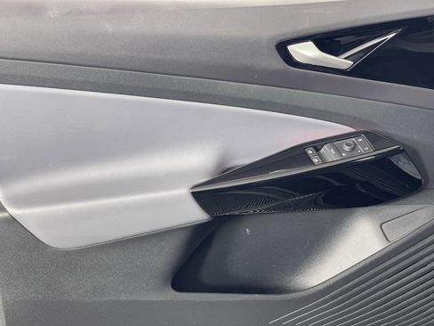 Used 2022 Volkswagen ID.4 Pro image 20