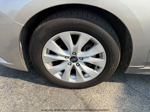 Used 2015 Subaru Legacy 2.5i Premium AWD/4WD image 22
