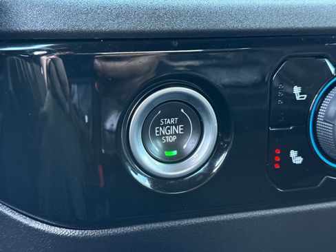 Used 2023 Chevrolet Silverado 1500 RST image 23