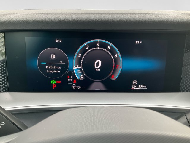 Certified 2026 Volkswagen Tiguan SE FWD image 14