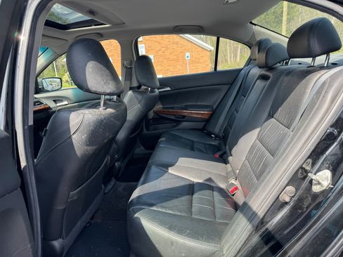 Used 2011 Honda Accord EX-L image 18