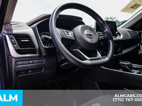 Used 2023 Nissan Rogue SV FWD image 27
