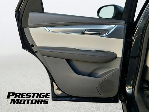 Used 2020 Cadillac XT5 Premium Luxury AWD/4WD image 26