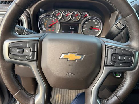Used 2021 Chevrolet Silverado 1500 LT w/ Convenience Package II image 13