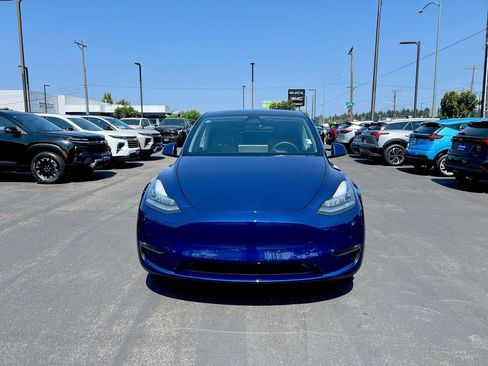 Used 2022 Tesla Model Y Long Range AWD/4WD image 24