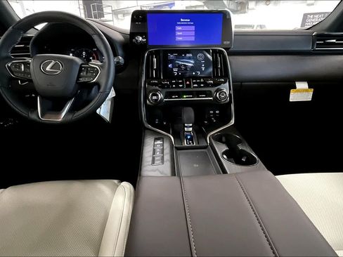 New 2026 Lexus LX 700h Luxury AWD/4WD image 5