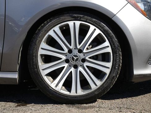 Used 2018 Mercedes-Benz CLA 250 4MATIC image 12